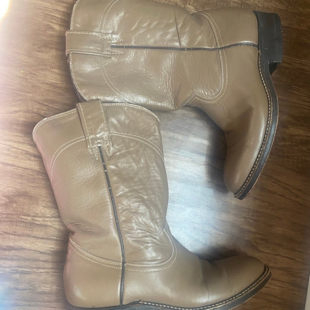 Cowtown Vintage Roper Cowgirl Boots Brown tan Size 35 (women’s 5). Rare size.